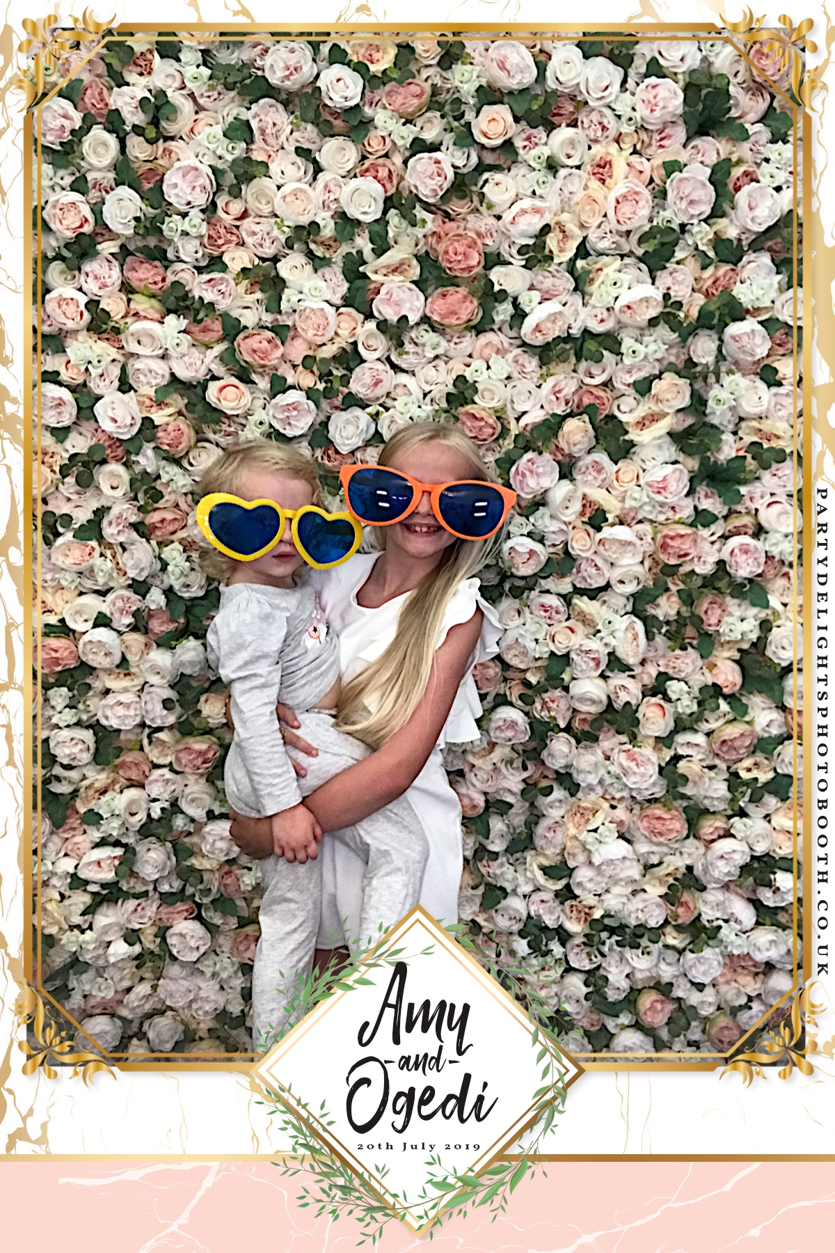 Ogedi and Amy’s Wedding - Prints | View more photos from the event at gallery.partydelightsphotobooth.co.uk/u/PartyDelightsPhotoBooth/Ogedi-and-Amy’s-Wedding-Prints-0